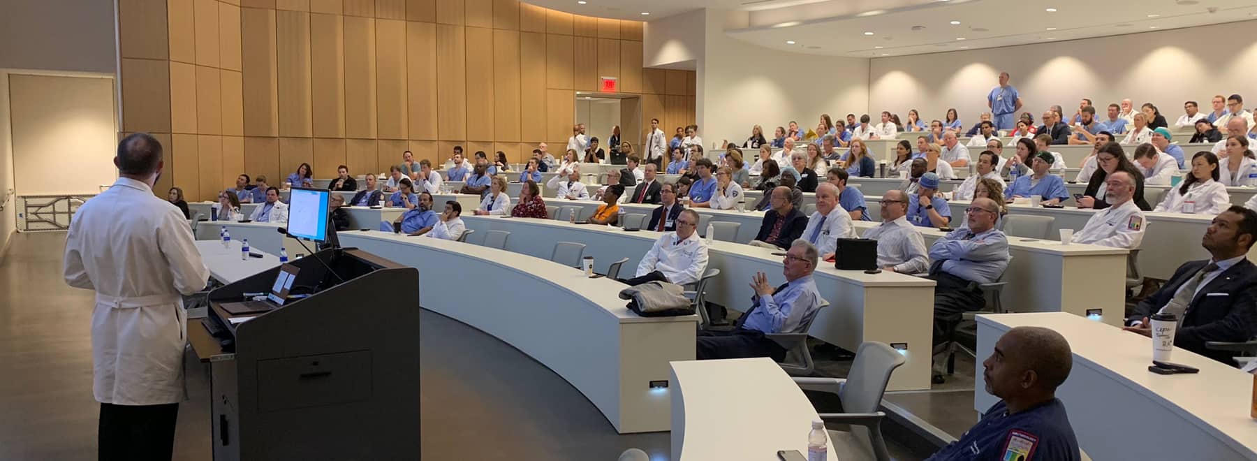 A visiting professor speaks to the Department of Anesthesiology faculty, staff and students.